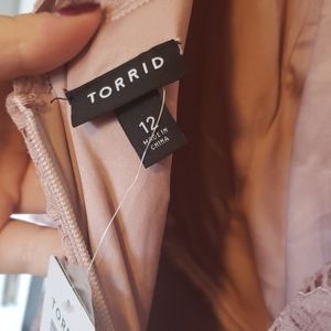 NEW Torrid Blush Lace Midi Dress, size 12